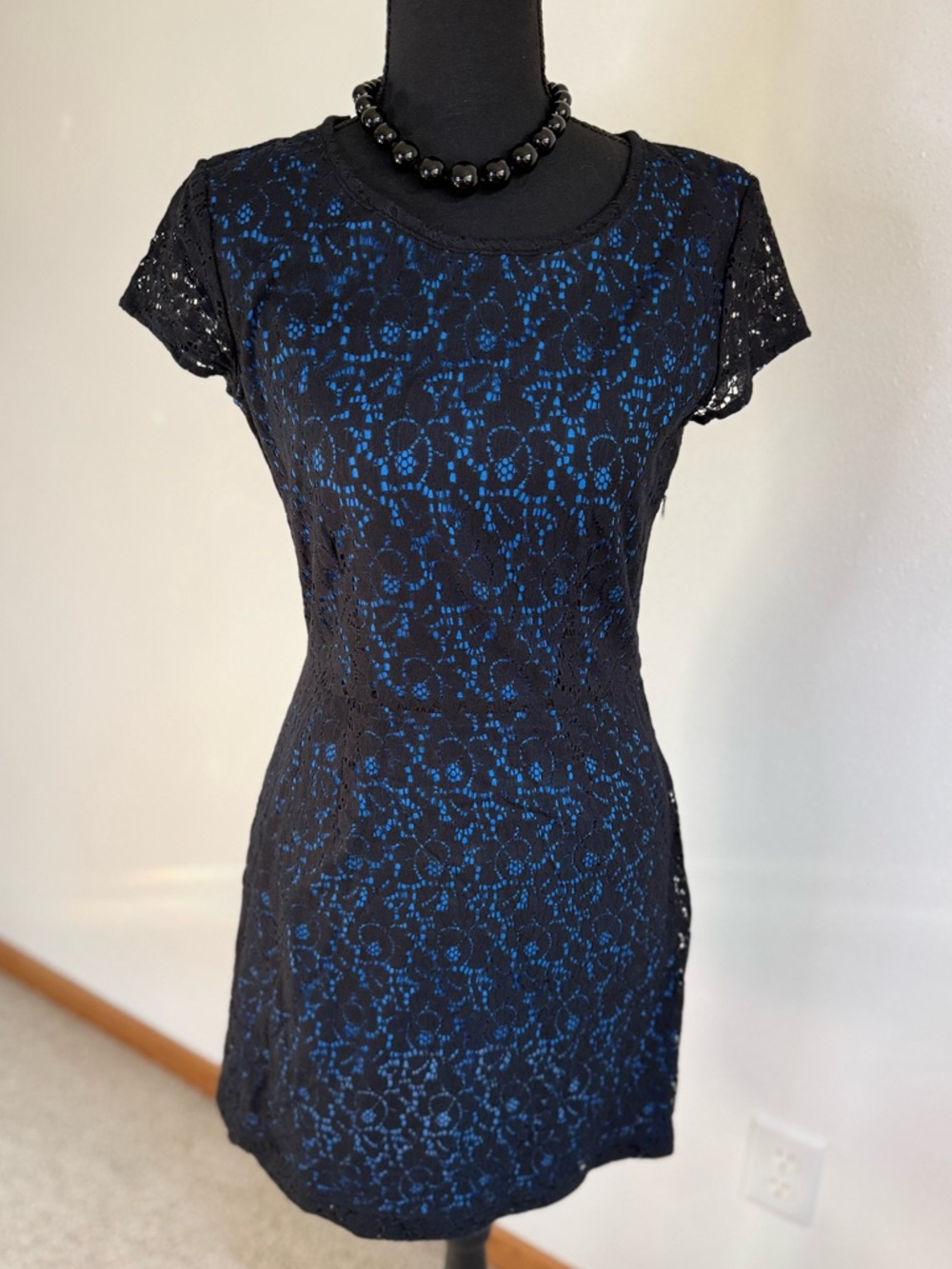 Levi’s Black Lace Overlay Dress Size 2 Blue Lined Mini